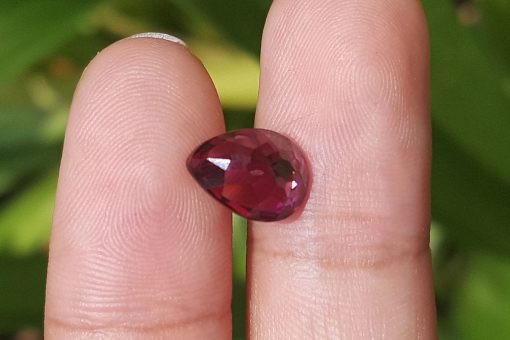 természetes rhodolite 2.55 ct